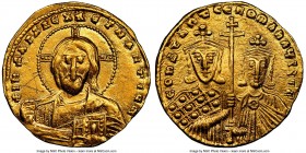 Constantine VII Porphyrogenitus and Romanus II (AD 945-963). AV solidus (20mm, 4.49 gm, 6h). NGC Choice AU 5/5 - 2/5, graffiti. Constantinople, AD 950...