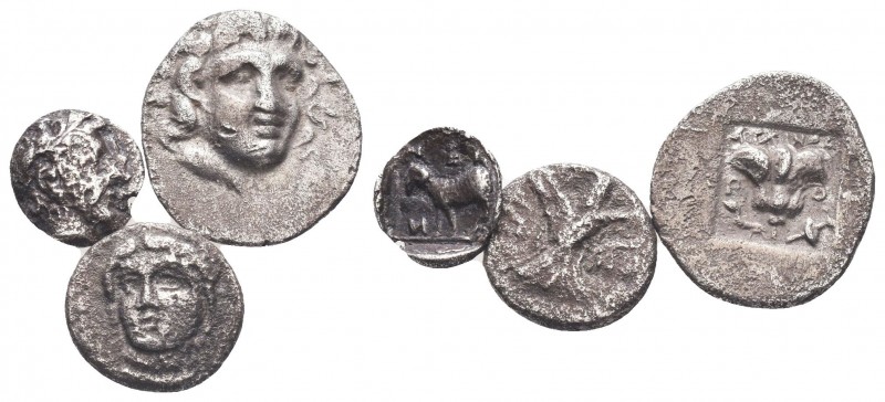 Collection of 4 silver coins

Condition: Very Fine

Weight: 
Diameter: