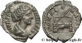 DIVA FAUSTINA
Type : Denier 
Date : 176 
Mint name / Town : Rome 
Metal : silver 
Millesimal fineness : 800  ‰
Diameter : 19,5  mm
Orientation dies : ...
