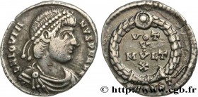 JOVIAN
Type : Silique 
Date : 363-364 
Mint name / Town : Arles 
Metal : silver 
Millesimal fineness : 900  ‰
Diameter : 17  mm
Orientation dies : 1  ...