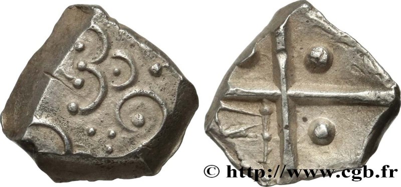 GALLIA - SOUTH WESTERN GAUL - CADURCI (Area of Cahors)
Type : Drachme aux motifs...