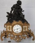 Kaminuhr 
Kunst und Antiquitäten / Art and antiques. Kaminuhr. Frankreich. Produktionsjahr 1844-1849. Reparatur von Maschinen 1958 Jahr. 37 cm.