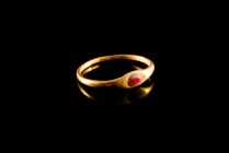 Byzantine Gold Ring with red stone, c. 4th-6th century AD (14mm). Perfect condition.