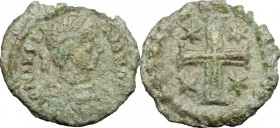 Justinian I (527-565).. AE 10 Nummi, Ravenna mint