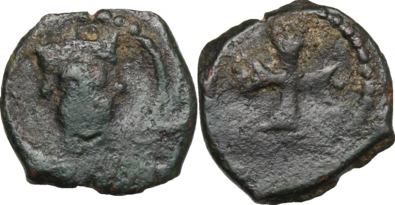 Salerno. Ruggero II (1105-1154). Follaro, 1140-1154. D/ Testa coronata frontale ...