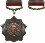 Lots
Lot-5 Stück DDR Dabei: Vaterländischer Verdienstorden in Silber (Bartel 4 a) mit Punze 900. Medaille für Teilnahme an den bewaffneten Kämpfen de...