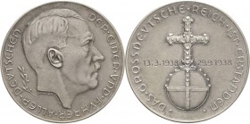 Drittes Reich
 Silbermedaille 1938 (Hanisch-Conceé) Auf das Großdeutsche Reich und den Anschluss Österreichs. Kopf Adolf Hitlers nach rechts / Reichs...
