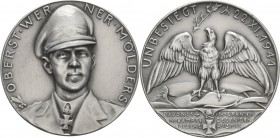 Drittes Reich
 Zinkmedaille 1941 (K. Goetz) Zum Tod des deutschen Jagdfliegers Werner Mölders. Brustbild von vorn / Adler steht auf den Trümmern eine...