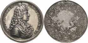 Frankreich
Ludwig XIV. 1643-1715 Silbermedaille o.J. Eroberung der Festungen am Niederrhein. Brustbild nach rechts / Apollo im Sonnenwagen, umgeben v...