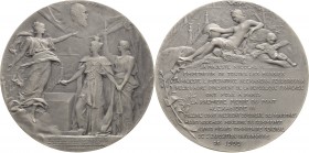 Russland
Nikolaus II. 1894-1917 Versilberte Bronzemedaille 1900 (F. Razumny) Grundsteinlegung der Pariser Brücke Alexandre III. durch Zar Nikolaus II...