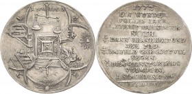 Fürth, Stadt
 Silbermedaille 1772 (J.Chr. Reich) Auf die Hungersnot des Jahres 1772 und nachfolgende gute Weinernte in Fürth. Mitte ein Quadrat mit d...