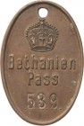 Medaillen und Abzeichen
 Tragbare einseitige Passmarke für Eingeborene o.J. (um 1910). Bethanien Pass. Kaiserkrone über 2 Zeilen Schrift, darunter ge...