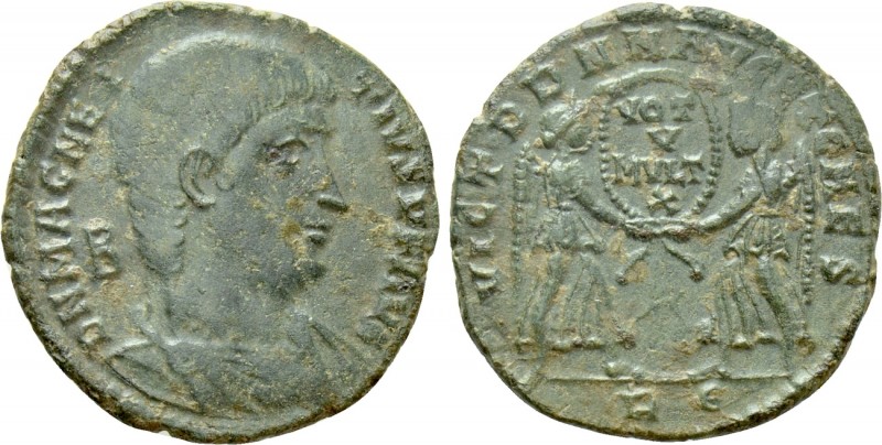 MAGNENTIUS (350-353). Centenionalis. Rome. 

Obv: D N MAGNENTIVS P F AVG / B. ...