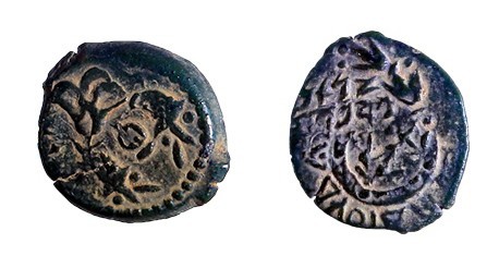 ALEXANDER YANNAEUS, 104 – 74 BCE Bronze Prutah, 16.5 mm. Obverse: Lily flower. R...