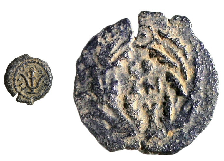 HEROD ARCHELAUS, 4 BCE – 6 CE Bronze, 14.1 mm. Obverse: Anchor, ΗPΩΔΟY. Reverse:...