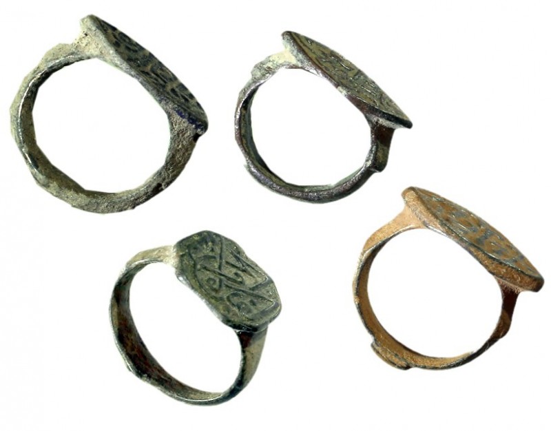 4 OTTOMAN INSCRIBED BRONZE RINGS 16th-19th century CE. The Arabic inscriptions r...