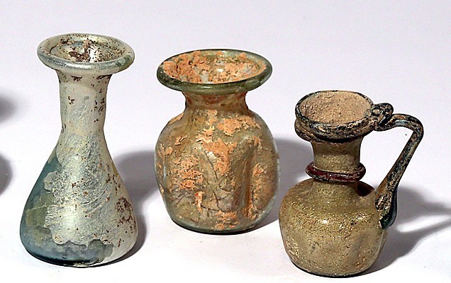 A LOT OF 3 MINI GLASS VESSELS Roman-Byzantine Period, 1st-5th century CE. 6.8-5....