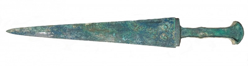 A SHORT BRONZE SWORD Late Bronze – Iron Age, 13th-10th century BCE. 31.1 cm long...