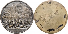 Médaille uniface remise aux grands électeurs de 1789, Siège de la Bastille, Paris, Plomb 77.14 g. 77.6 mm
Avers : SIEGE DE LA BASTILLE, à l'exergue DE...