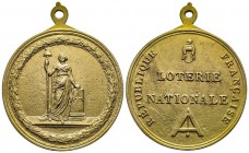 Médaille des employés de la Loterie nationale, Directoire, Paris, ND (1797), Bronze doré 59.2 g. 58x72 mm par Gatteaux
Avers : Dans une couronne sans ...