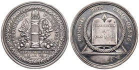 Médaille en argent, Conseil des Cinq-Cents, Paris, 1798 (an. VI), AG 63.37 g. 50.5 mm par Gatteaux
Avers : RÉPUBLIQUE FRANCAISE et faisceau surmonté d...
