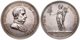 Médaille en argent, paix de Lunéville, Paris, 1801, AG 31.6 g. 41.9 mm par Andrieu
Avers : Buste à droite de Bonaparte, premier consul de la Républiqu...