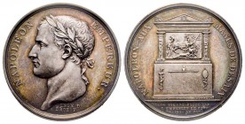 Médaille en argent, Monument à Desaix au mont S. Bernard , Paris, 1805 (an 13), AG 10 g. 26.6 mm par Droz & Brenet
Ref : Bramsen 426, Julius 1397, Ess...