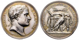 Médaille en argent, Passage du Rhin et du Danube, Paris, 1805, AG 34.72 g. 40.5 mm par Droz & Brenet
Avers : NAPOLEON EMP ET ROI DENON DIREXT MDCCCV ....