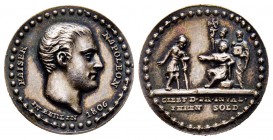 Médaille en argent, Berlin, 1806, AG 2.91 g. 17.83 mm 
Avers : KAISER NAPOLEON IN BERLIN 1806
Revers : GIEBT D PR INAL - I HIREN SOLD 
Ref : Bramsen 5...