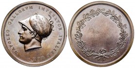 Médaille en bronze, Premier Empire, Milan, 1806, AE 35.97 g. 44.9 mm par Manfredini
Avers : NAPOLEO GALLORVM IMPERATOR ITALIAE REX
Revers : deux ramea...
