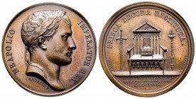 Médaille en bronze, 1807, AE 31.5 g. 40.5 mm par Andrieu e Brenet 
Avers : NEAPOLIO IMPERATOR REX 
Revers : PRISCA DECORA RESTITUTA 
Ref : Bramsen 653...