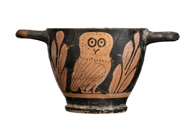 Apulian Red-Figure Owl Skyphos, 4th century BC; height cm 8, diam cm 10; Restore...