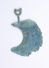 Bronze Villanovan Lunate Razor, 9th - 8th century BC; length cm 10,8; Amazing untouched emerald patina. Provenance: ex BFA, Auction 43, lot 71; Englis...