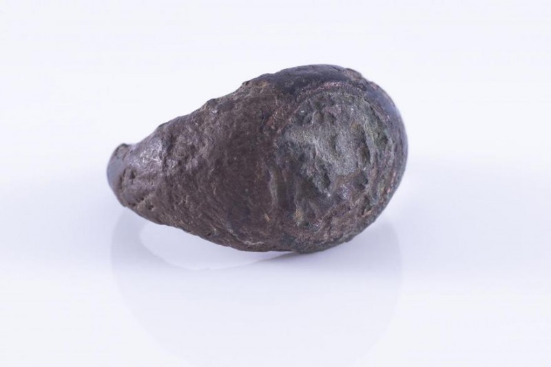 Roman Bronze Ring with Bezel, 2nd - 4th century AD; diam cm 2,2. Provenance: Eur...
