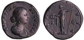 Faustine jeune - Sesterce (161-175, Rome) - La Joie
A/ FAVSTINA AVGVSTA. Buste à droite. 
R/ PLAETITIA La Joie debout à gauche, tenant une couronne ...