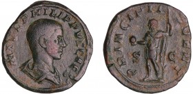 Philippe II - Sesterce (245-246, Rome)
A/ M IVL PHILIPPVS CAES Buste nu et drapé à droite. 
R/ PRINCIPI IVVENT // SC dans le champ. Philippe en habi...