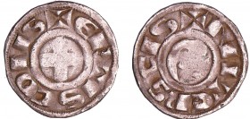 Nivernais - Comté de Nevers - Hervé de Donzy - Denier
Hervé de Donzy (1199-1223). A/ + ERVIS CONS. Faucille et lis.
R/ + NIVERCIS. Croix.
TTB
Bd.3...