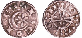Provence - Marquisat de Provence - Raymond VI - Denier
Raymond VI (1148-1222). A/ + R° COMES. Soleil entre deux besants au-dessous d'un croissant de ...