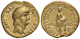ROMANE IMPERIALI - Nerone (54-68) - Aureo - Testa laureata a d. /R Roma stante a d. in abiti militari con piccolo scudo e piede su corazza C. 223 (40 ...