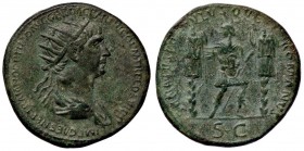 ROMANE IMPERIALI - Traiano (98-117) - Dupondio - Busto radiato e drappeggiato a d. /R Traiano di fronte tra due trofei guarda a s. C. 356; RIC 676 (AE...