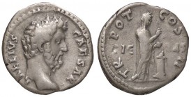 ROMANE IMPERIALI - Elio (136-138) - Denario - Testa a d. /R La Pietà stante a d. presso un altare acceso C. 36; RIC 439 (AG g. 2,74)
BB