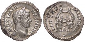 ROMANE IMPERIALI - Massimiano Ercole (286-310) - Argenteo - Busto laureato a d. /R I Tetrarchi sacrificanti davanti a una porta da campo a sei torri C...