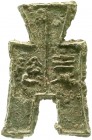 China
Chou-Dynastie 1122-255 v. Chr
Bronze-Spatengeld mit flachem Griff ca. 350/250 v.Chr. Ping Yin (Staat Yan).
schön/sehr schön