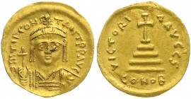 Kaiserreich
Tiberius II. Constantin, 578-582
Solidus 578/582. Constantinopel, 6. Off. Brb. v.v./Stufenkreuz. 4,37 g.
vorzüglich
Ex. Münzzentrum Au...