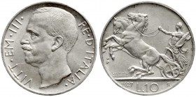 Italien
Vittorio Emanuele III., 1900-1946
10 Lire 1927 mit **FERT**.
vorzüglich/Stempelglanz, kl. Kratzer