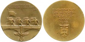 Drittes Reich
Bronzemedaille 1935. Brückenneubauten in München/Marsch über die Ludwigsbrücken. 40 mm.
vorzüglich
