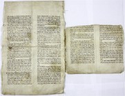 Judaica
2 Pergament-Faltblätter mit hebräischer Schrift. 29 X 24 cm und 45 X 29 cm. Teile der Tora ?