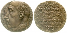 Medailleure allgemein
Nuss, Fritz, geboren 1907
Große Bronzegußmedaille 1981. Auf den Internisten Friedrich von Müller (1858-1941). Jahresmedaille d...