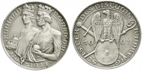 Münchner Medailleure
Karl Goetz
Silbermedaille o.J.(1907). Stiftung des Bistums Bamberg im Jahre 1007 durch Kaiser Heinrich II. 36 mm; 19,58 g.
vor...