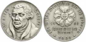 Münchner Medailleure
Karl Goetz
Silbermedaille 1933. Martin Luther. 36 mm; 19,80 g.
vorzüglich/Stempelglanz, mattiert